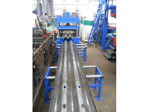 Road Barrier & Guardrail Making Machine