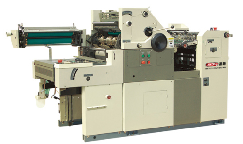 Papier offset printermachine met nummer 56np