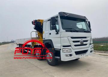 HOWO 8X4 Truck With Crane Folding Boom