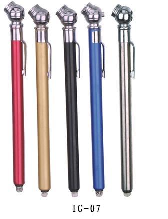 Pencil type tire pressure gauge