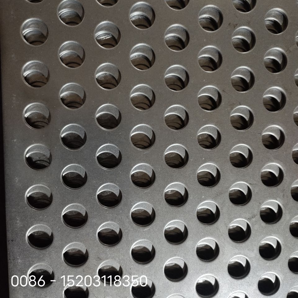 0.8mm Thickness Low Carbon Steel perforated metal mesh sheet punched steel mesh sheet 5mm Hole