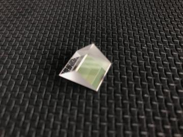 Optical prism for dummies