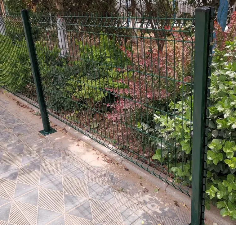 High Grade Green PVC Welded Mesh Fencing with V Bend