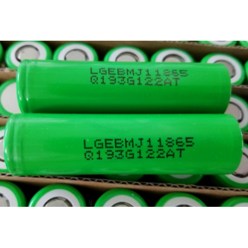 Best Tactical Flashlight Battery LG MJ1 3.5Ah (18650PPT)