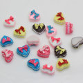 Fancy Mini Heart Shape Cake Dessert Bowknot Resina Cabochon 100 pezzi Articoli fai da te per bambini Cucina Frigo Ornamenti