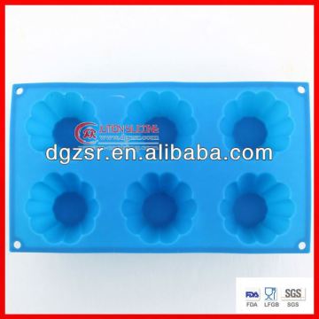 LFGB/FDA/SA8000 New design silicone banana shape cake mold