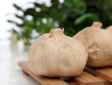 The natural fermented hot sales black garlic in bulb