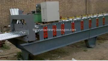 Welcomed floorboard roll forming machine