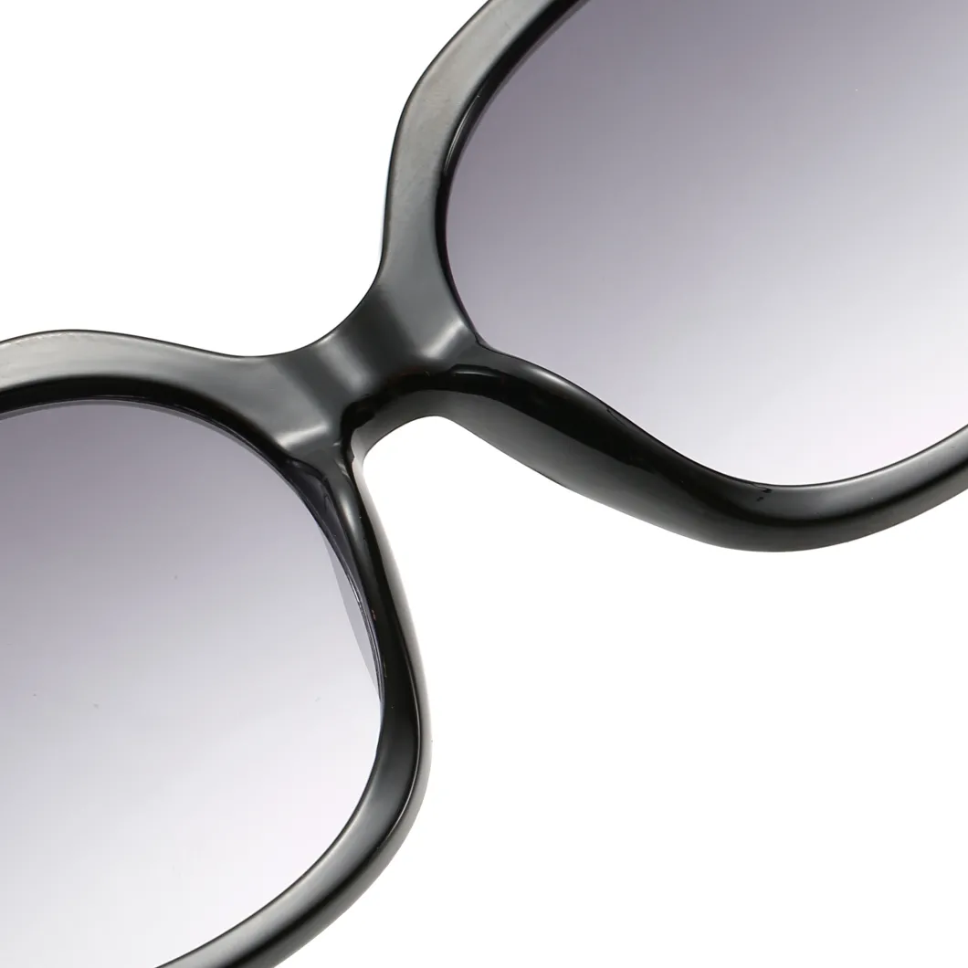 2020 Low MOQ Hot Selling Women Fashion Sunglasses with Metal