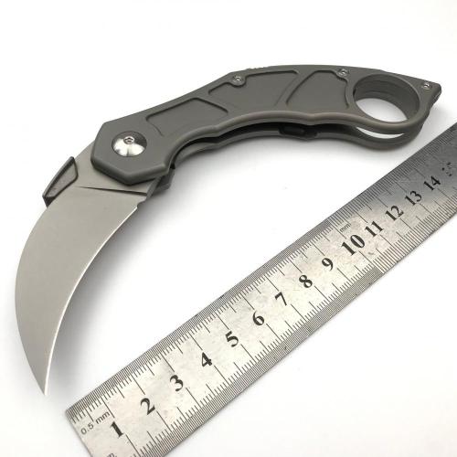 Kapesní zavírací nůž s titanovou rukojetí Nůž Karambit