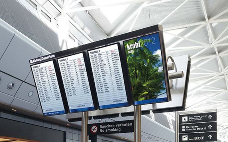 hanging  public lcd display