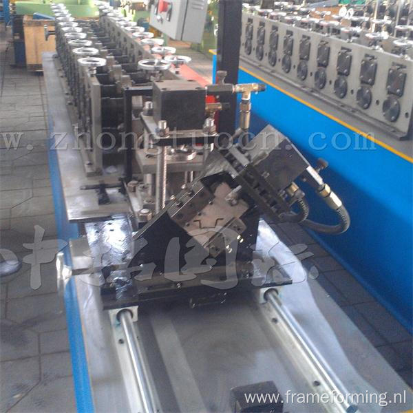 W Beam Guardrail Roll Forming Machine