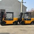 2.0ton Diesel Forklift com empilhadeira alta