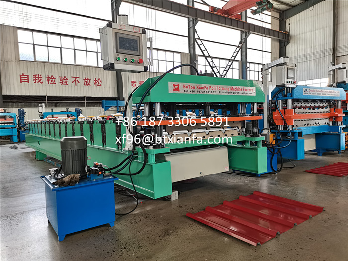 Roofing sheet machine