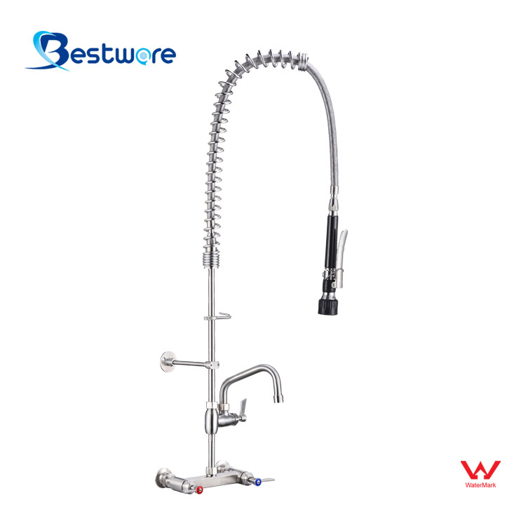 Robinet de cuisine murale en acier inoxydable