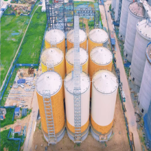 Highly application-adapted silos for raw materials