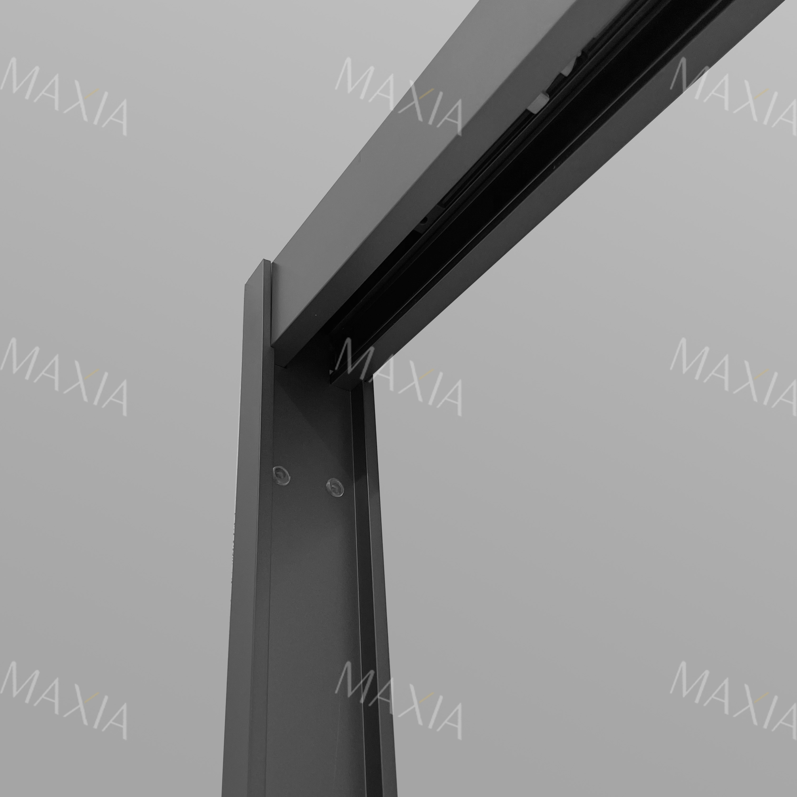 Экран скользящего душа.