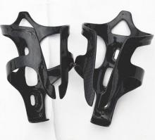 Durable carbon fiber bottle cage