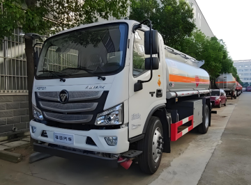 Fuel Tank Truck with Efficient Oil Transmission System