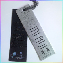 classic jeans hang tag with custom logo