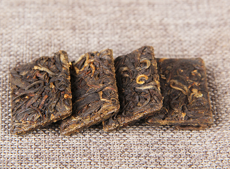 Compressed Dian Hong Cha Yunnan black tea mini cake tuo cha