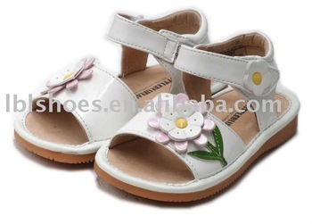 white daisy baby squeaky sandals, toddler shoes SQ-LG65001-WH