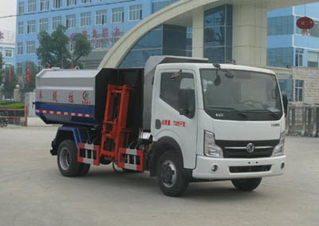 Dongfeng Duolika 6CBM Hydraulic Lifter شاحنة القمامة