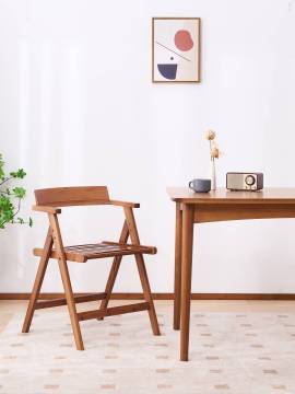 Sturdy and Long-lasting Bamboo Folding Chair