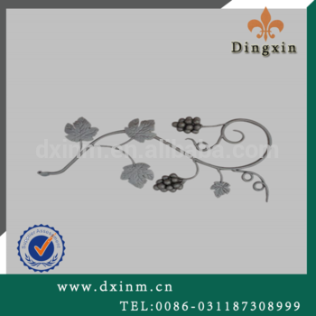 Factory Prices Cast Steel Craft Wrought iron garden fence finials