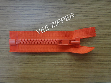 Yee O/E Plastic Zipper