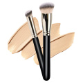 Small Thumb Slanted Concealer brush