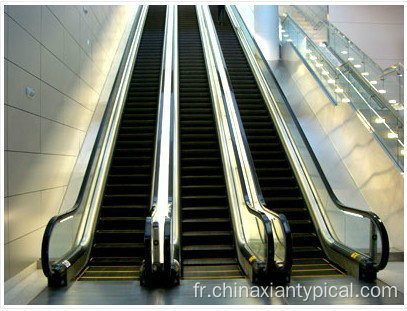 Escalier roulant public pour la station de métro