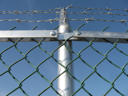 Barbed Chain Link Wire Fence Mesh