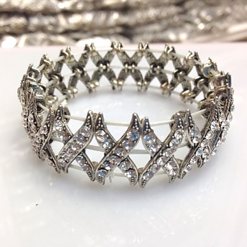 Alloy crystal stretch bracelet