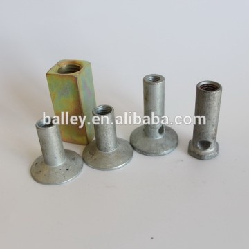 Lifting socket insert with plate