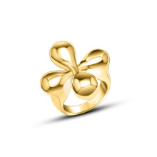 Waterproof 18K Gold Plated Stainless Steel Flower Ring for Weddings and Engagements