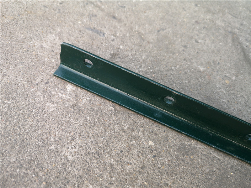 Y/T powder coated Fence post