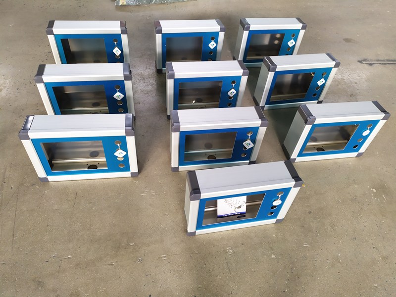 Cantilever control box for HMI