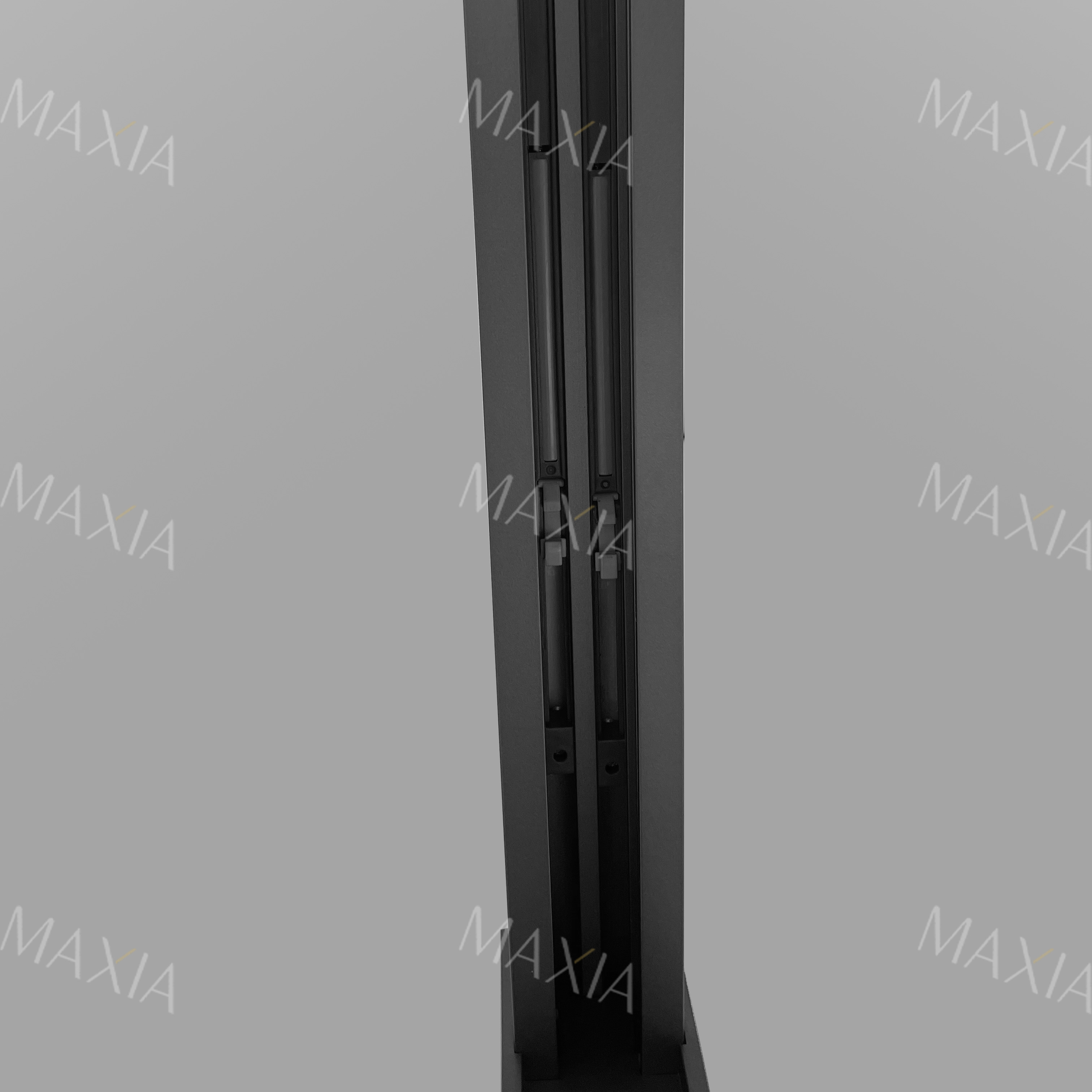 Экран скользящего душа.