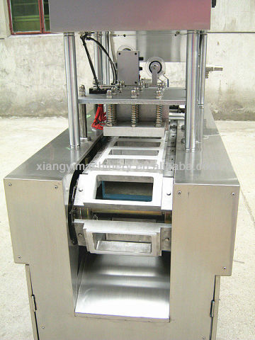 XBG32 liquid and paste filling and sealing machine