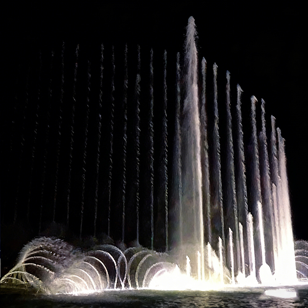 чашмаи об шино мекунад water fountain floating