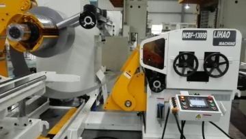 Metal Sheet Strip Coil NC Servo Roll Feeding Machine As Press Machine Feeding Machine