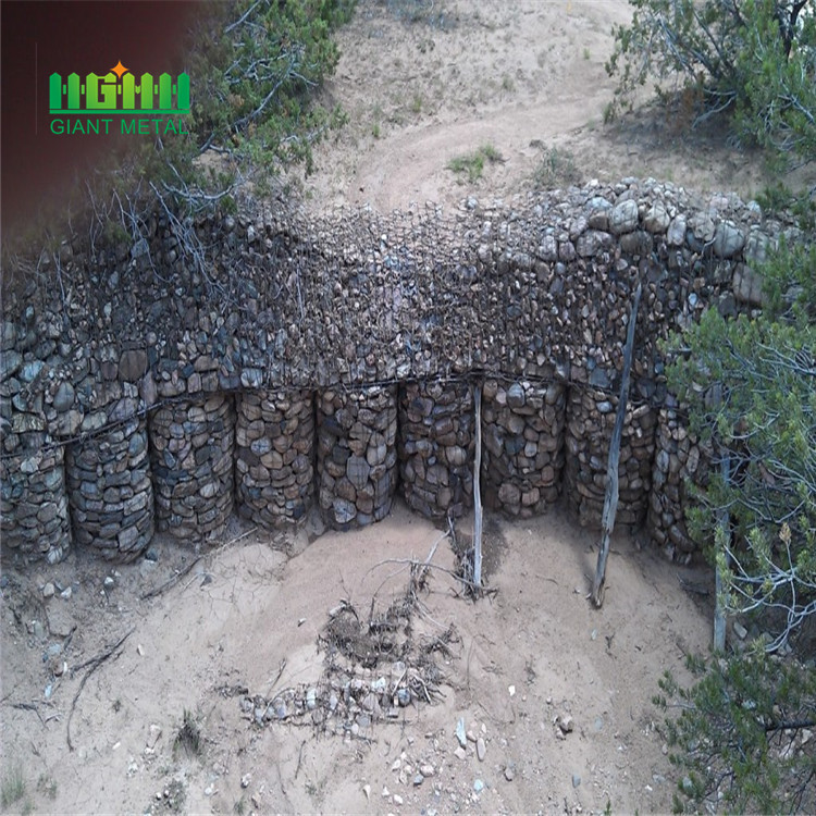 Hexagonal mesh welded gabion boxes