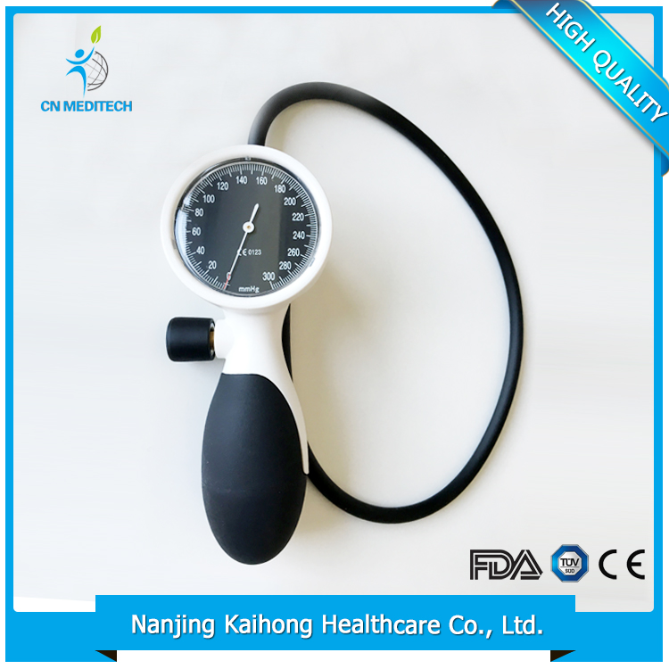 Lightweight design 201X palm sphygmomanometer