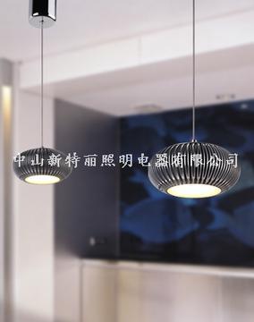 Warm Light 10W Aluminium LED Pendant Lamp with Lantern Style