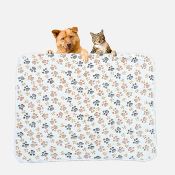 Fluff dog Blanket Warm Thickened pet Coral Cushions Flannel Fleece Blanket with Cute Paw Prints