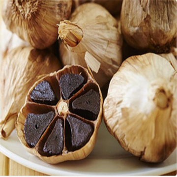 Organic and Free of Pollution Black Garlic