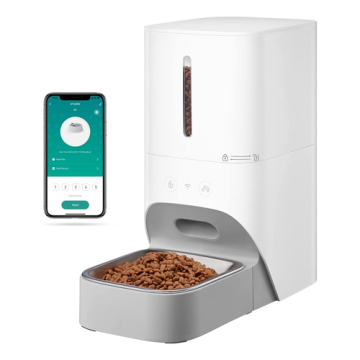 Smart vacuum pet feeder