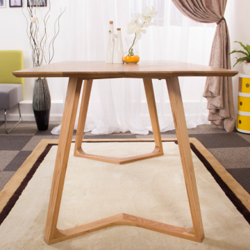 Z-Typ White Oak Dinning Tisch