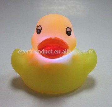promotional flashing rubber duck, lovely pink rubber bath duck with led light, swimming rubber duck light up toys